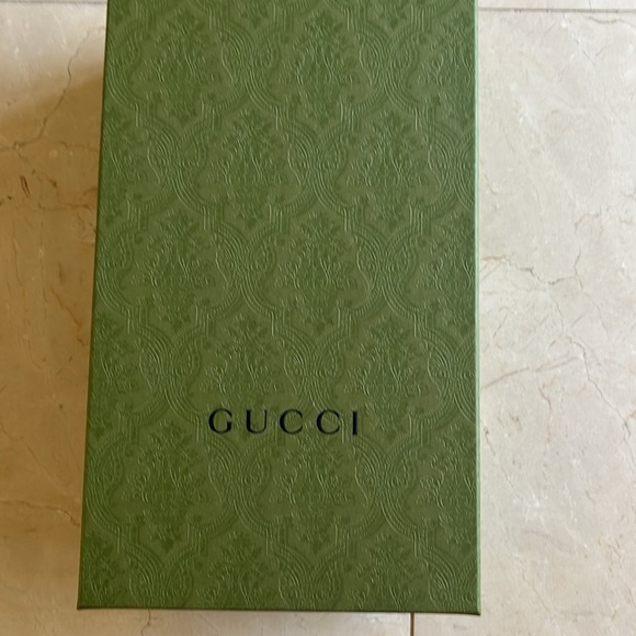 New Gucci Sandals - Picture 5 of 5